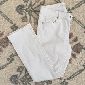 Women’s LOFT White SKINNY Crop Jeans - Size 26 / 2 petite